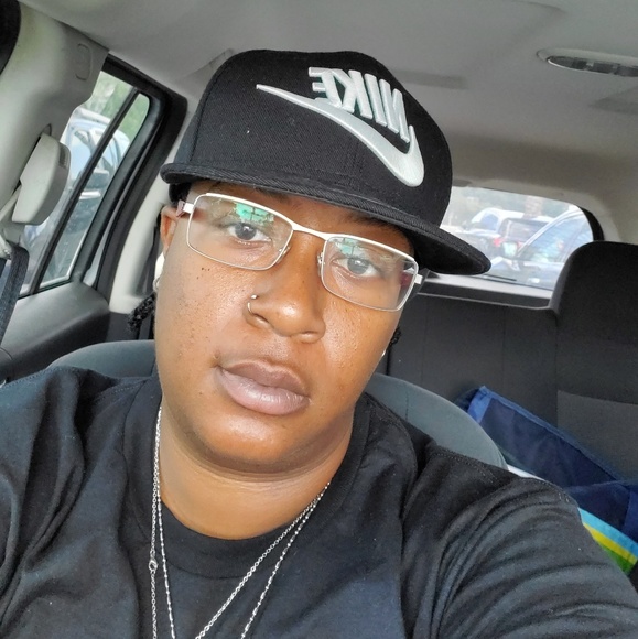 Shoes. Shoes. And more shoes! - Picture 1 of 1